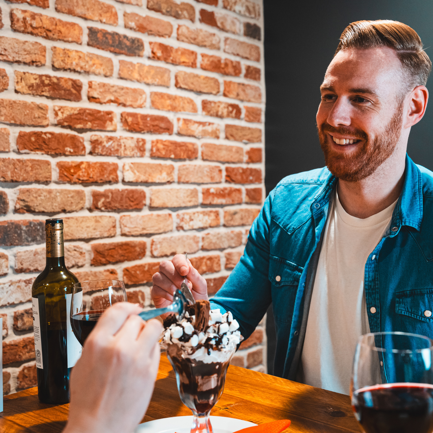 Valentine’s Weekend Dining & Treat Menu at The Ten Lock Flight in Runcorn