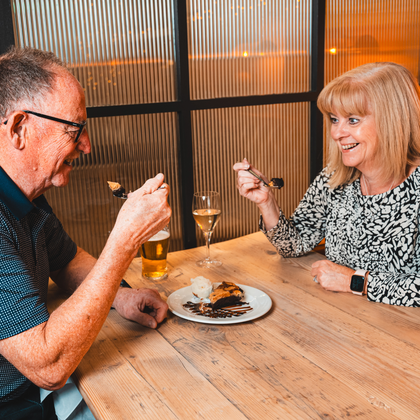 Valentine’s Weekend Dining & Treat Menu at The Ten Lock Flight in Runcorn